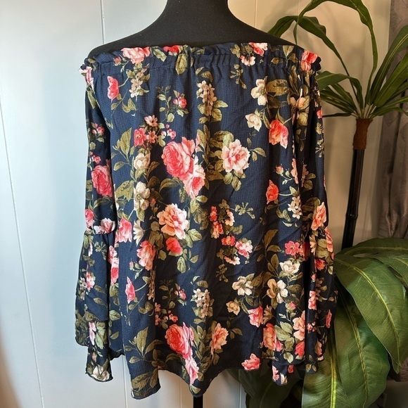 Eldridge Navy and Pink Floral Ruffle Sleeve Medium Shirt - Picture 6 of 12